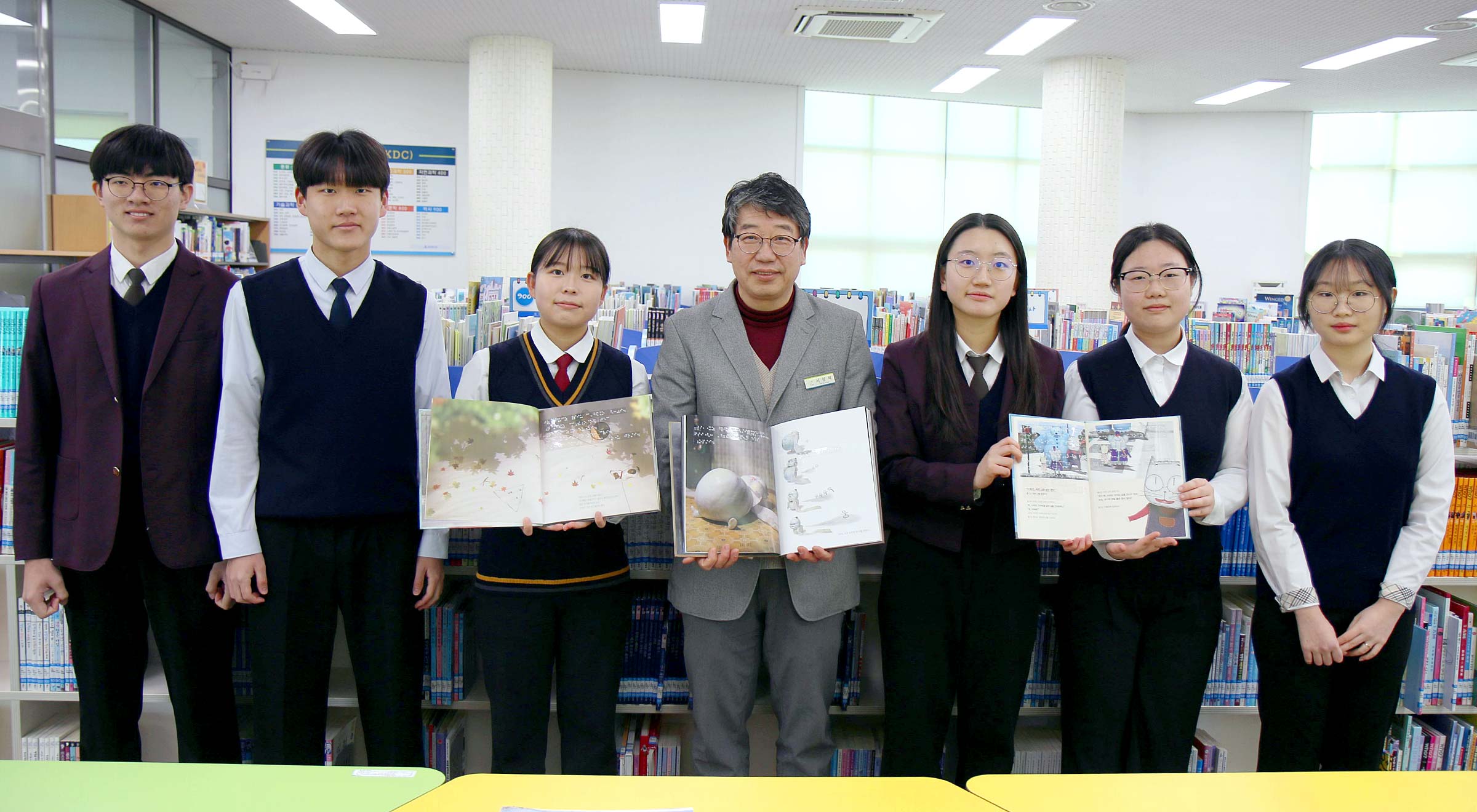 ASEZ STAR Members in Jincheon Donate Braille Storybooks to Jincheon